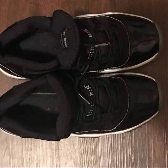 Air Jordan 11 Retro BG Space Jams 2016 - Picture 4 of 6